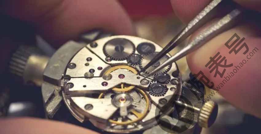 百年灵手表换表壳的价格