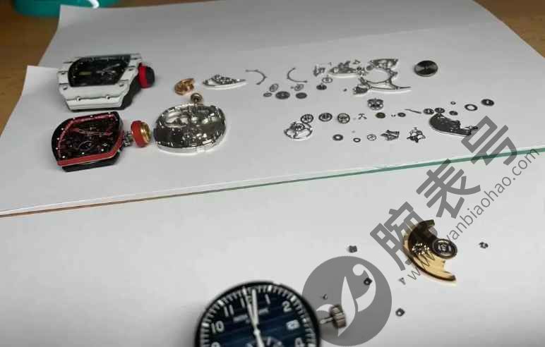 宇舶手表的表盘如何测量大小